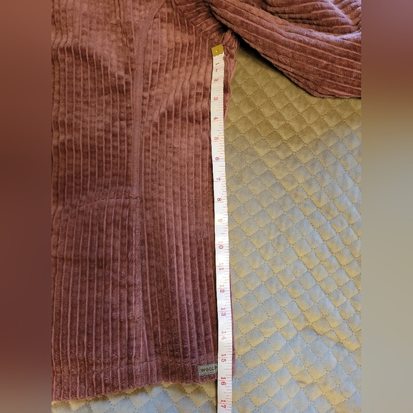 Woolrich Fleece Jacket Women Large Burgundy Corduroy Texture Full Zip jacket - Picture 4 of 7